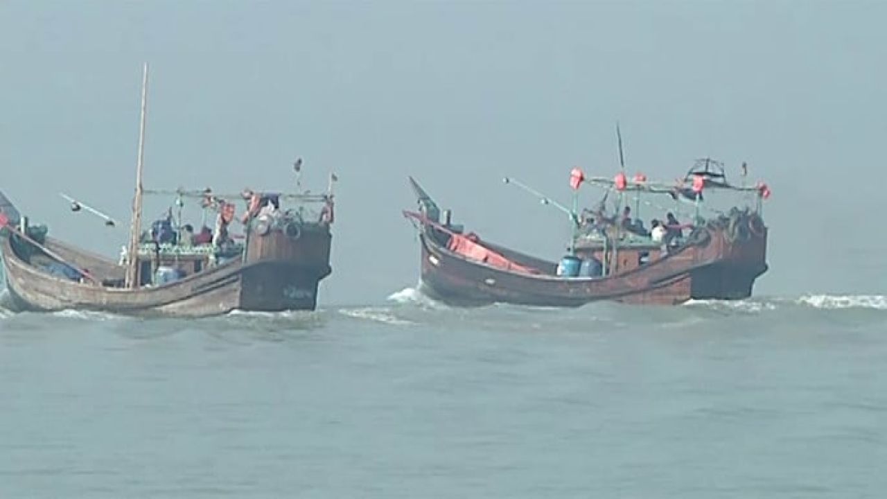 নৌপথে শৃঙ্খলা ফেরাতে বড় উদ্যোগ, সব নৌযান নিবন্ধনে ৬ মাসের আলটিমেটাম